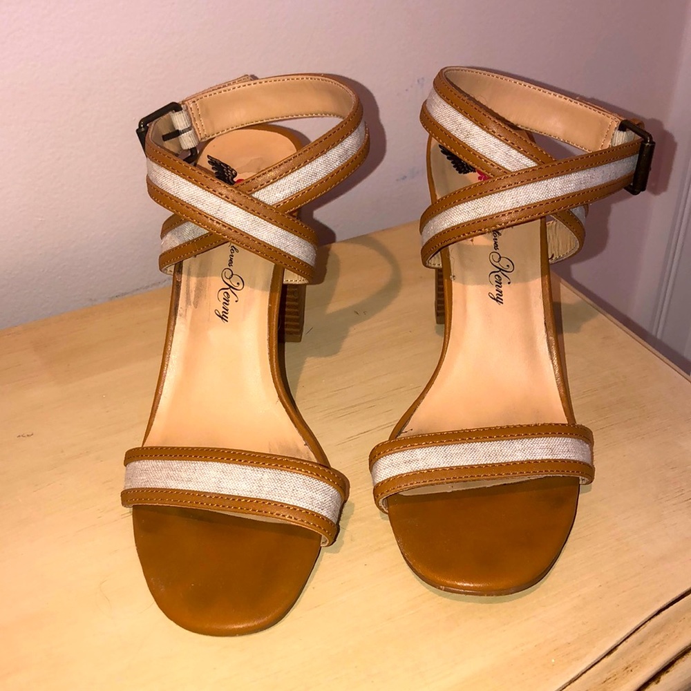 Ladies shoes